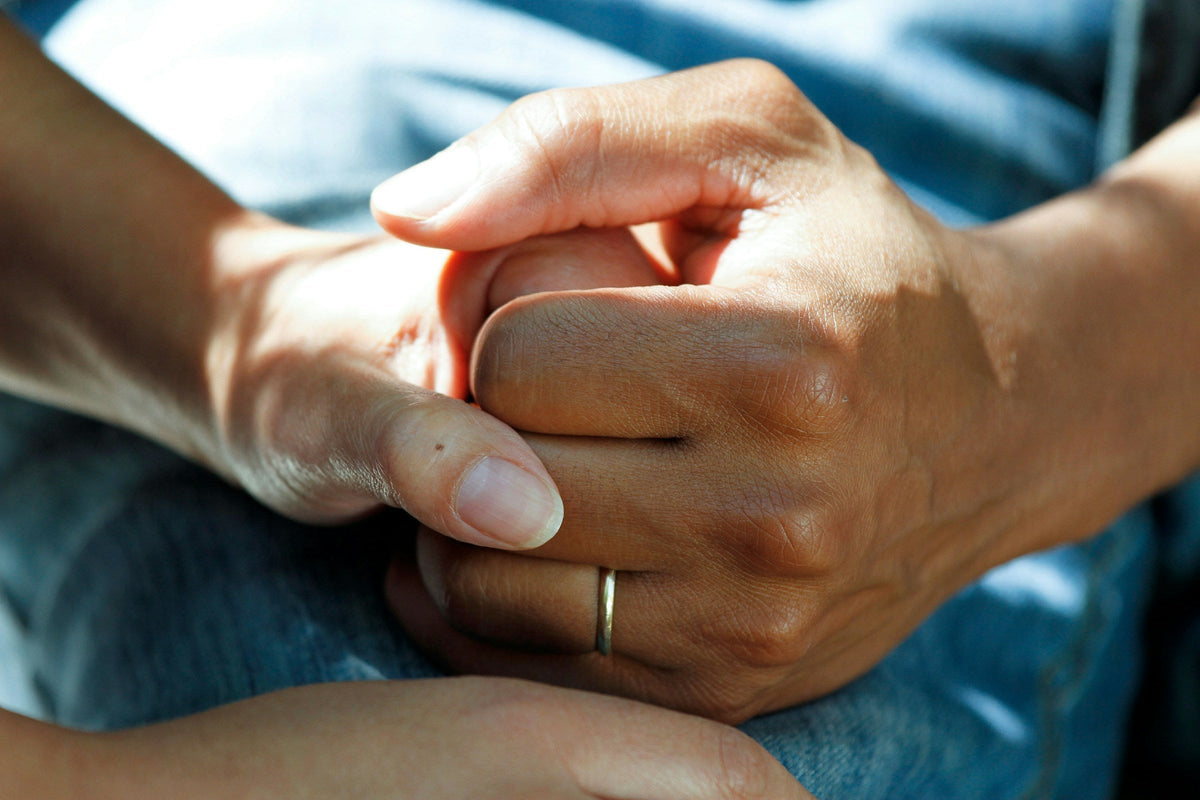 Help Comes in Many Forms: Ways to Support Someone With Cancer