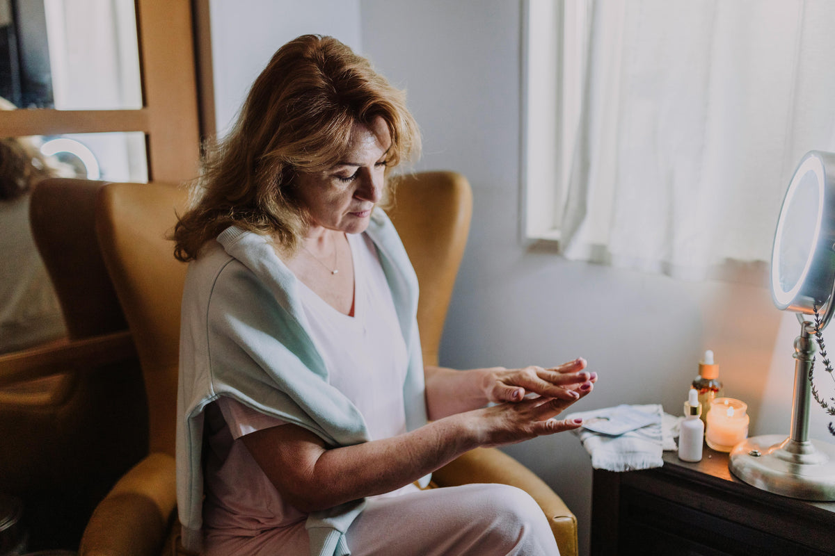 Chemotherapy Skin Side Effects: A Nurse's Guide to Comfort & Care